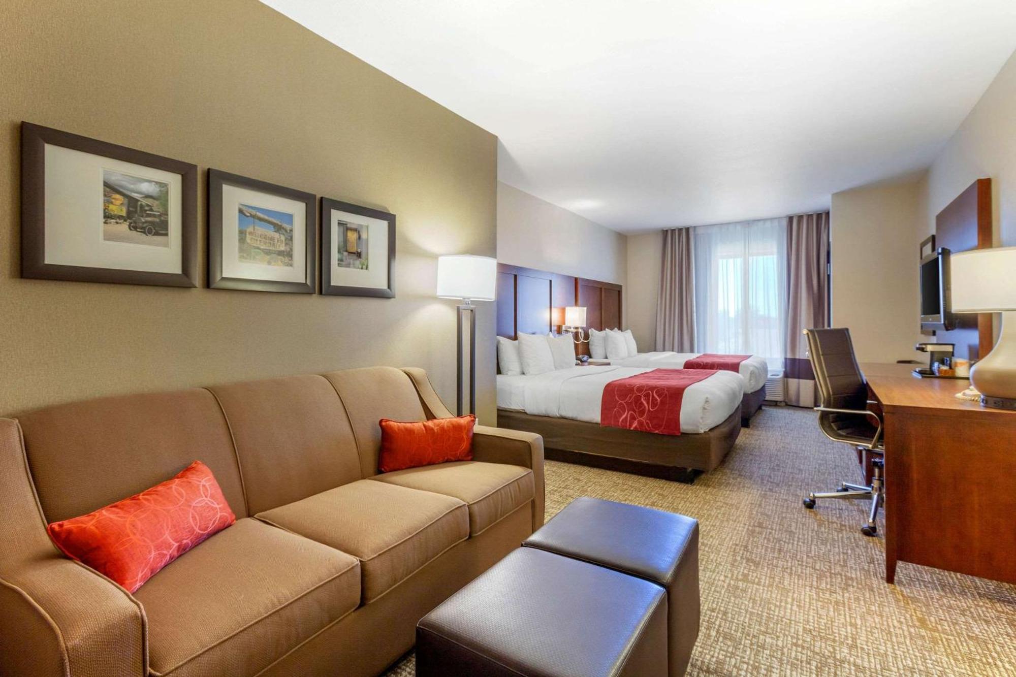 Comfort Suites Glendale - State Farm Stadium Area Kültér fotó