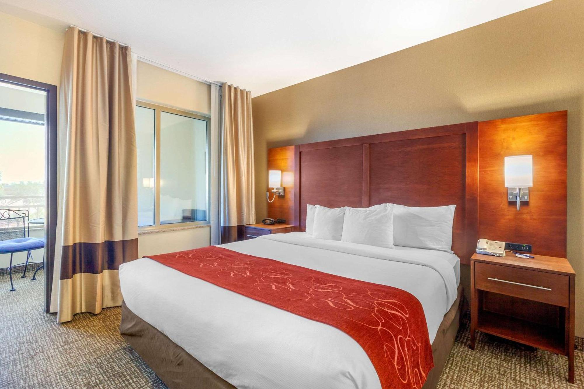 Comfort Suites Glendale - State Farm Stadium Area Kültér fotó